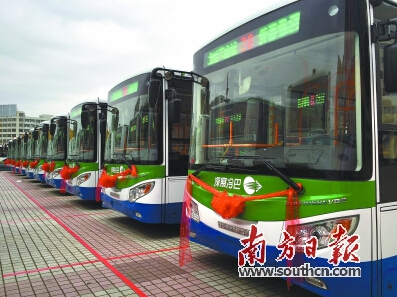 汕頭首個電動公交車充電站投入使用.jpg 汕頭首個電動公交車充電站投入使用.jpg